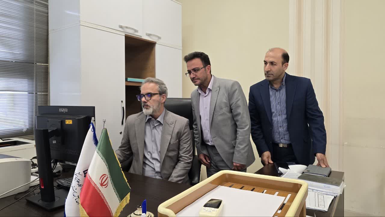 قرعه‌کشی ۲۰۳۰ فقره تسهیلات بانک رفاه ویژه کارکنان دانشگاه علوم پزشکی همدان؛ گامی امیدبخش در مسیر حمایت از معیشت کارکنان 