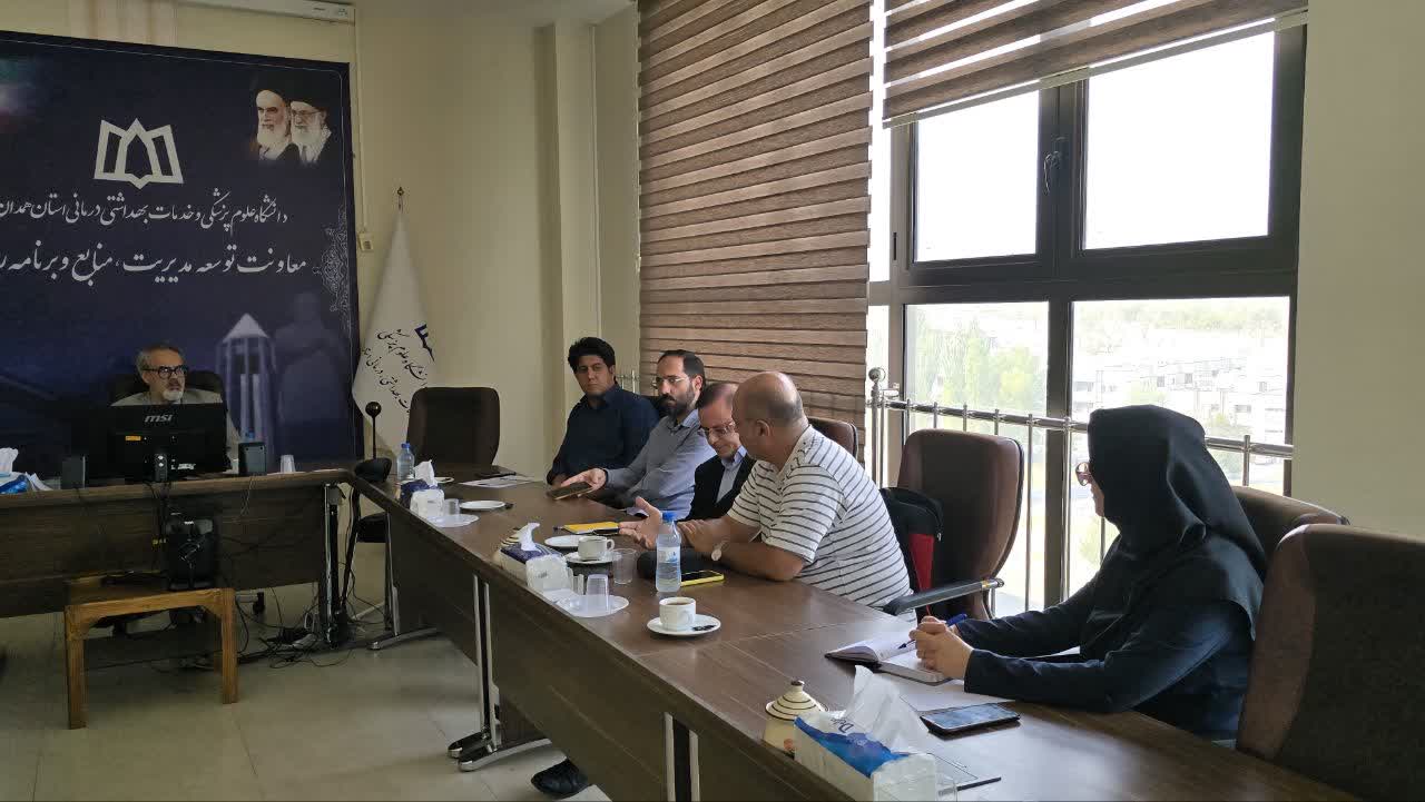 برگزاری جلسه بررسی و پیگیری راه‌اندازی بیمارستان تخصصی سرطان