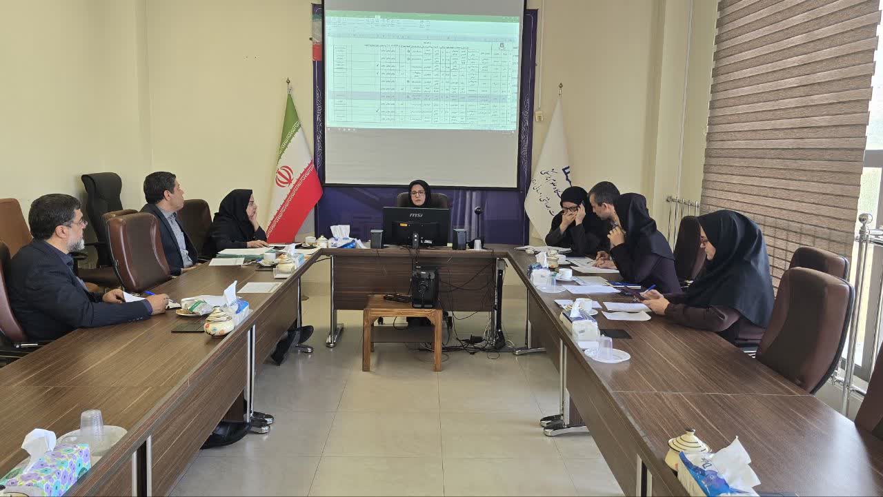 بررسی درخواست‌های نقل‌وانتقال کارکنان دانشگاه علوم پزشکی همدان