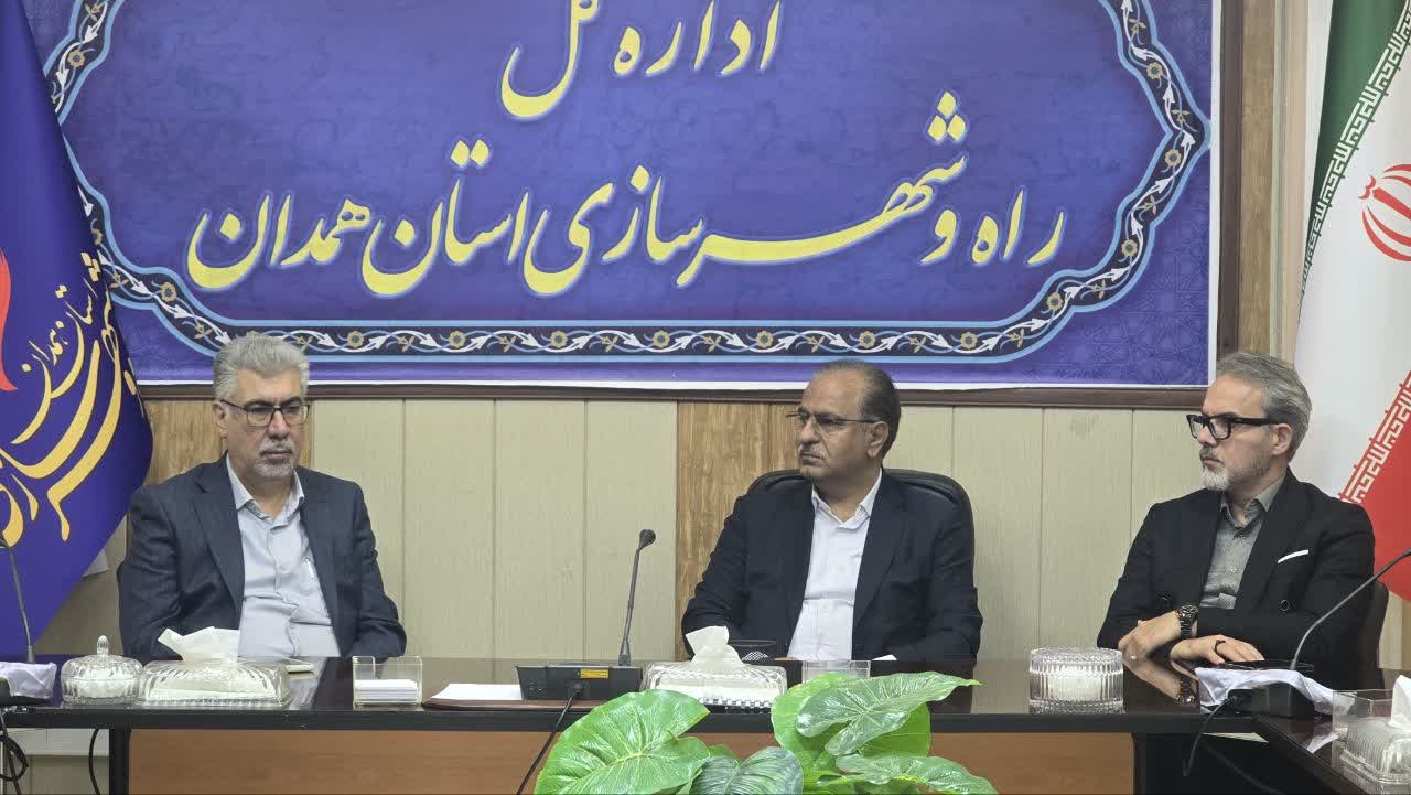 پیگیری تأمین مسکن کارکنان دانشگاه علوم پزشکی همدان در نشست با مدیرکل راه و شهرسازی استان